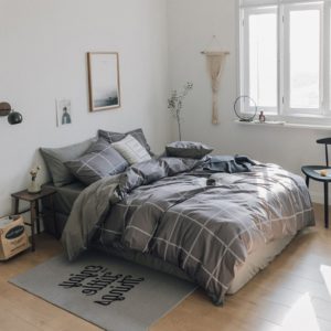 100% Cotton Grey & Black checkered bed set (bedding set of 4pcs)